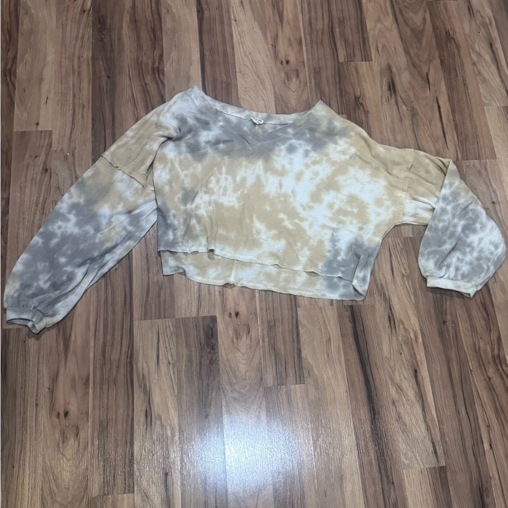 Peach Love California Tan and Gray Tie-Dye Crop Top